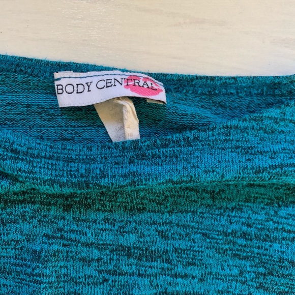 Cute Top - Picture 2 of 2